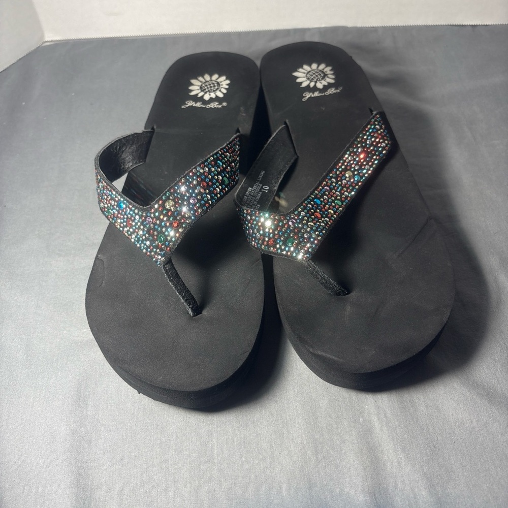 Yellow BoxBlack Sandals with Multicolor Accents